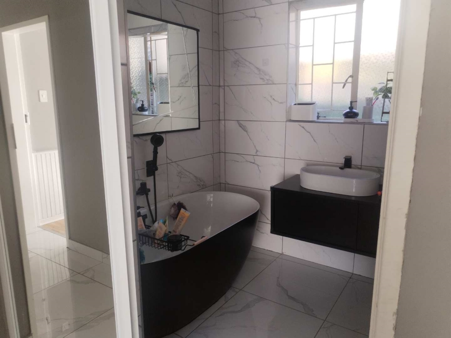 4 Bedroom Property for Sale in Meyerspark Gauteng