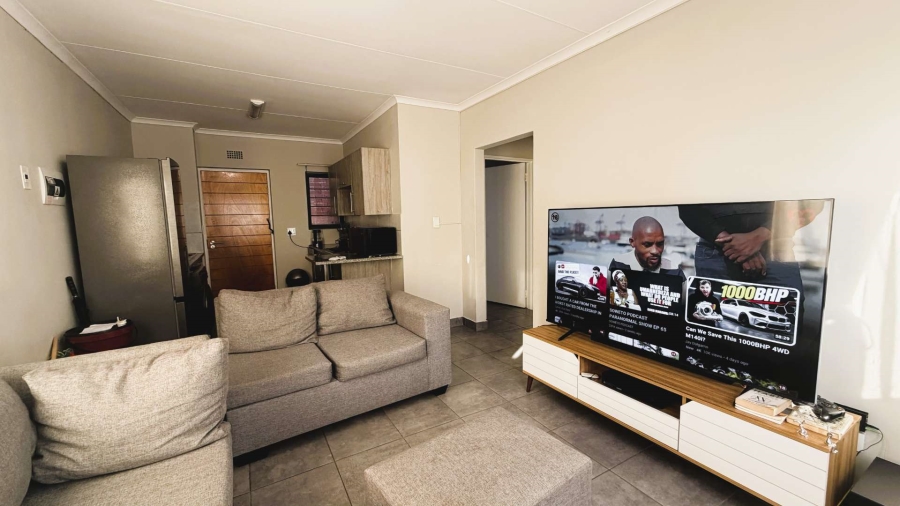 2 Bedroom Property for Sale in Grand Central Gauteng