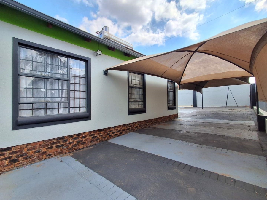 3 Bedroom Property for Sale in Atteridgeville Gauteng
