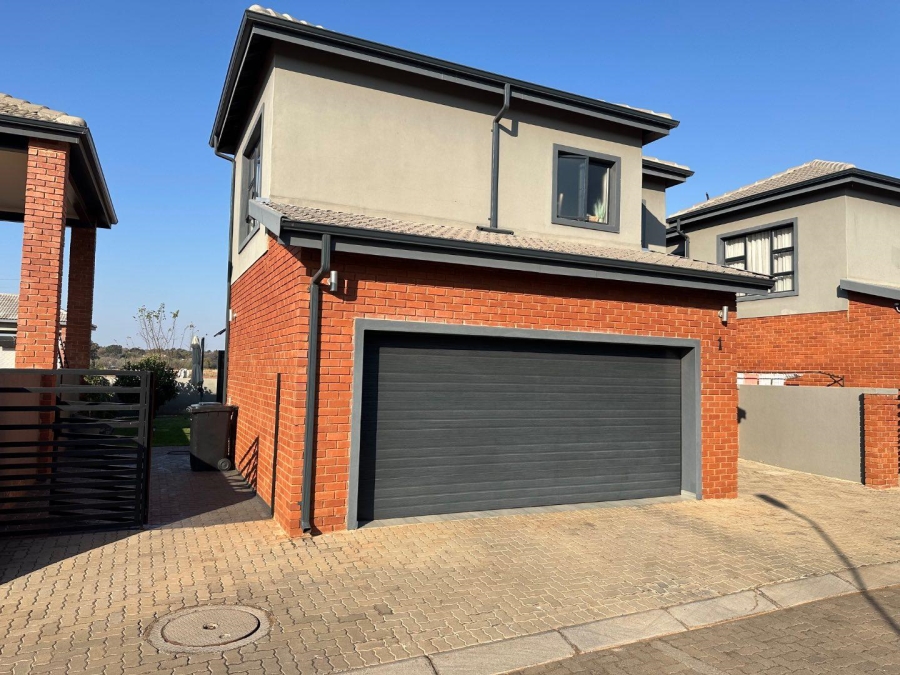3 Bedroom Property for Sale in Raslouw A H Gauteng