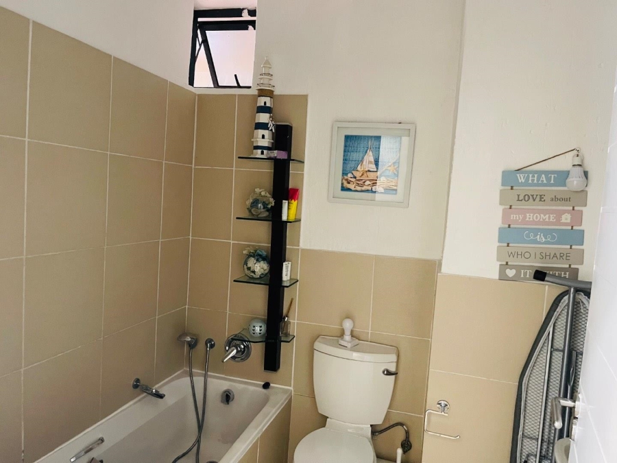 2 Bedroom Property for Sale in Jackal Creek Golf Estate Gauteng