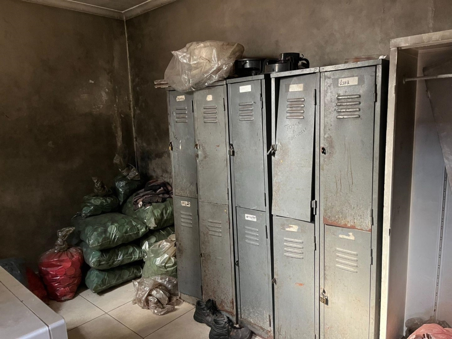 Commercial Property for Sale in Towerby Gauteng