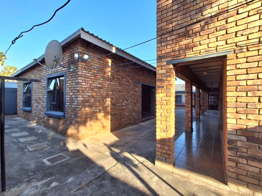 3 Bedroom Property for Sale in Silverton Gauteng