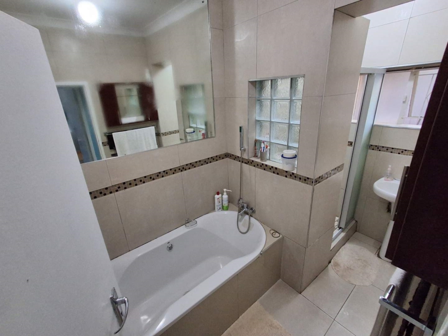 3 Bedroom Property for Sale in Silverton Gauteng