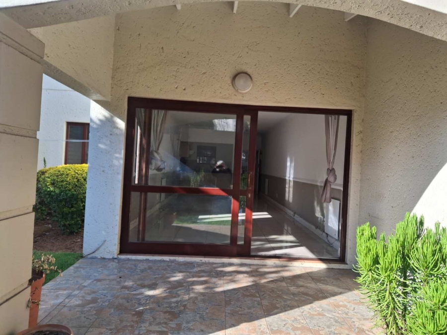 To Let 1 Bedroom Property for Rent in Melrose Estate Gauteng