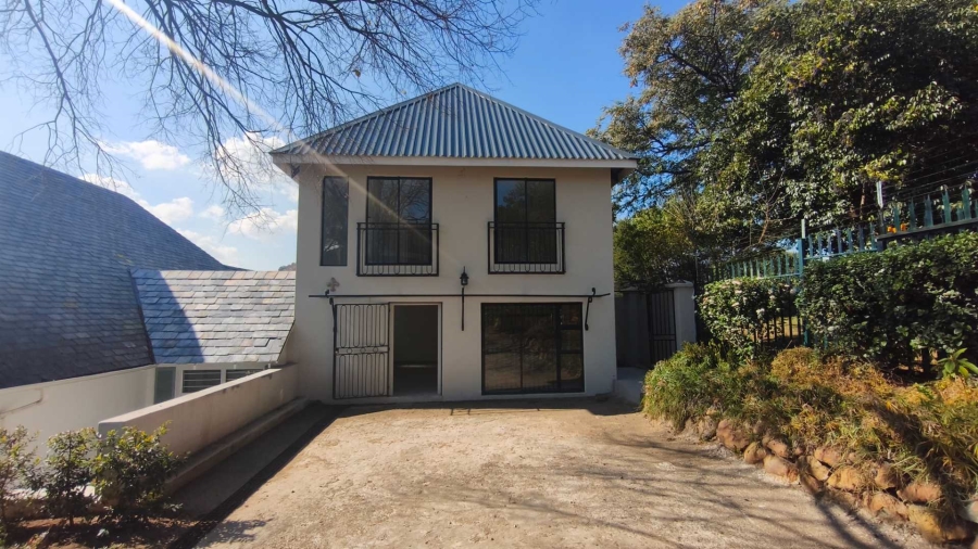 To Let 4 Bedroom Property for Rent in Mondeor Gauteng