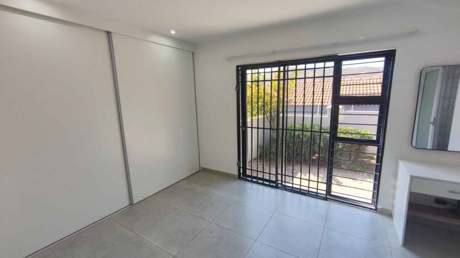 To Let 4 Bedroom Property for Rent in Mondeor Gauteng