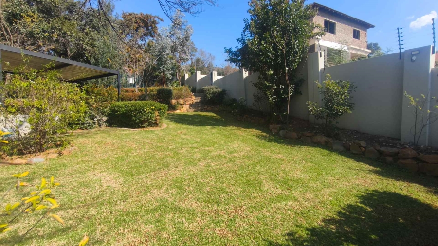 To Let 4 Bedroom Property for Rent in Mondeor Gauteng