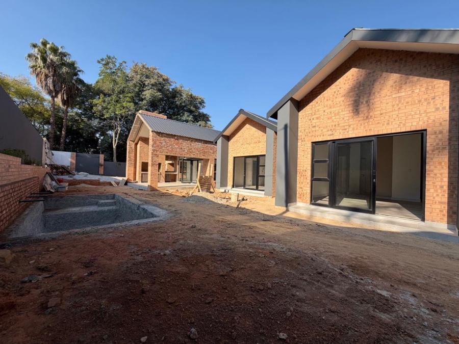 5 Bedroom Property for Sale in Atholl Gauteng