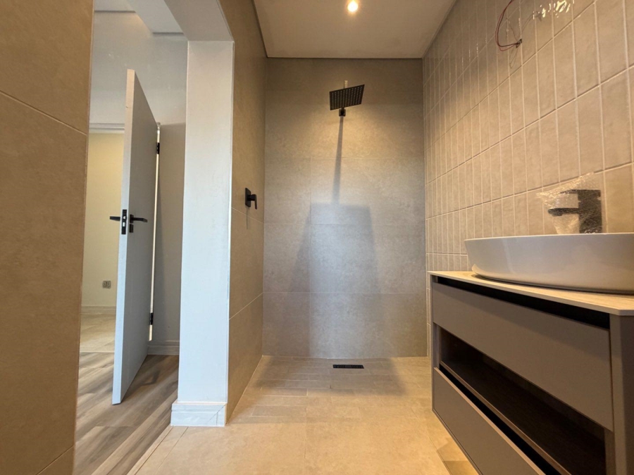 5 Bedroom Property for Sale in Atholl Gauteng