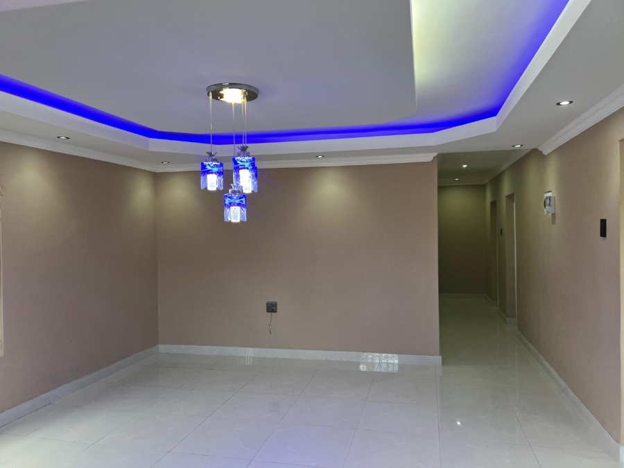 To Let 2 Bedroom Property for Rent in Edleen Gauteng