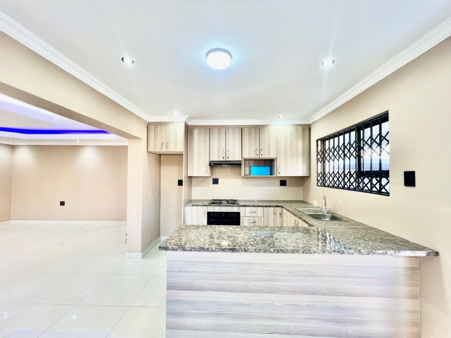 To Let 2 Bedroom Property for Rent in Edleen Gauteng