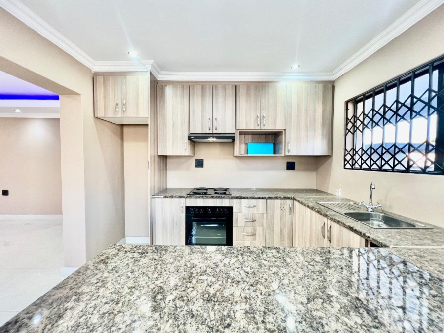 To Let 2 Bedroom Property for Rent in Edleen Gauteng