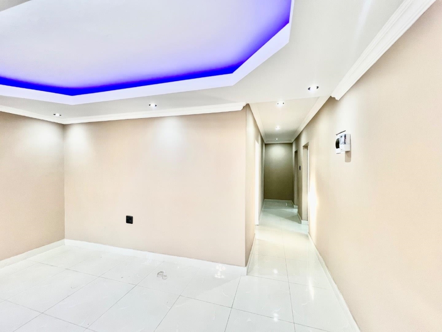 To Let 2 Bedroom Property for Rent in Edleen Gauteng