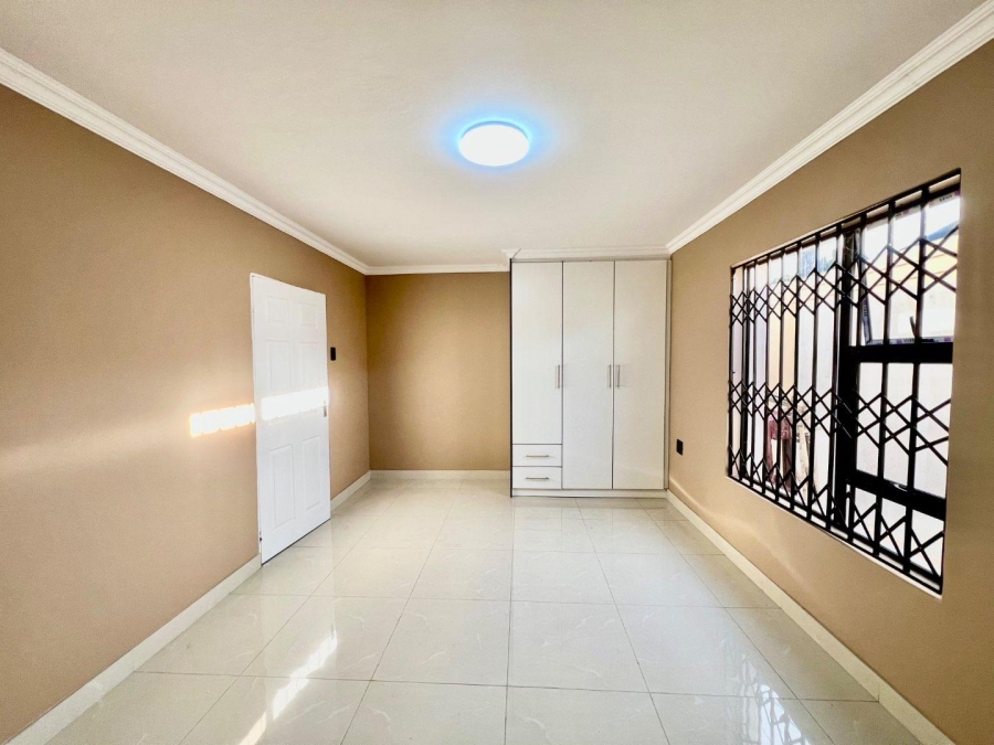 To Let 2 Bedroom Property for Rent in Edleen Gauteng