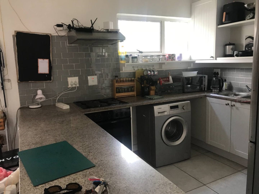 To Let 2 Bedroom Property for Rent in Parkmore Gauteng