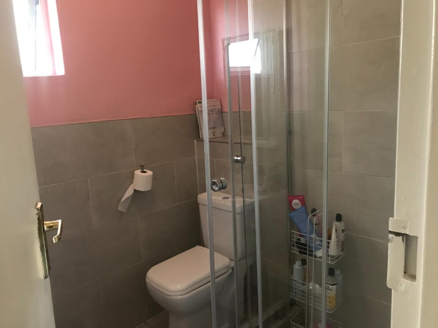 To Let 2 Bedroom Property for Rent in Parkmore Gauteng