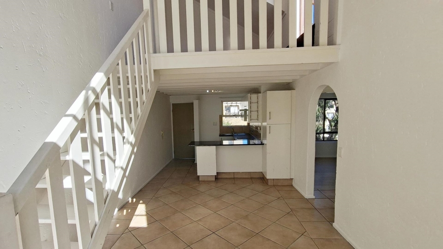 To Let 2 Bedroom Property for Rent in Lonehill Gauteng