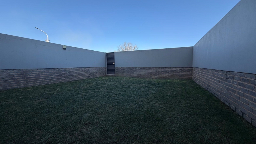 To Let 2 Bedroom Property for Rent in Lilianton Gauteng