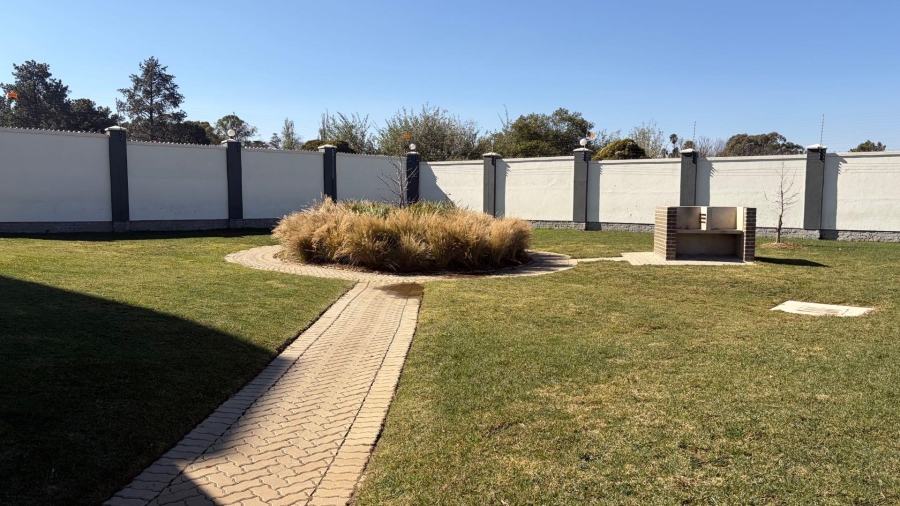 To Let 2 Bedroom Property for Rent in Lilianton Gauteng