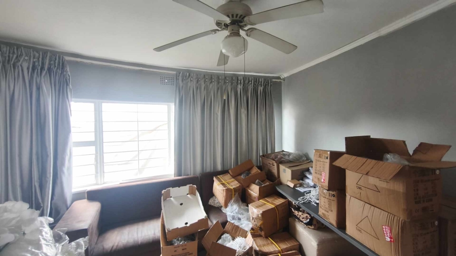 4 Bedroom Property for Sale in Glenanda Gauteng