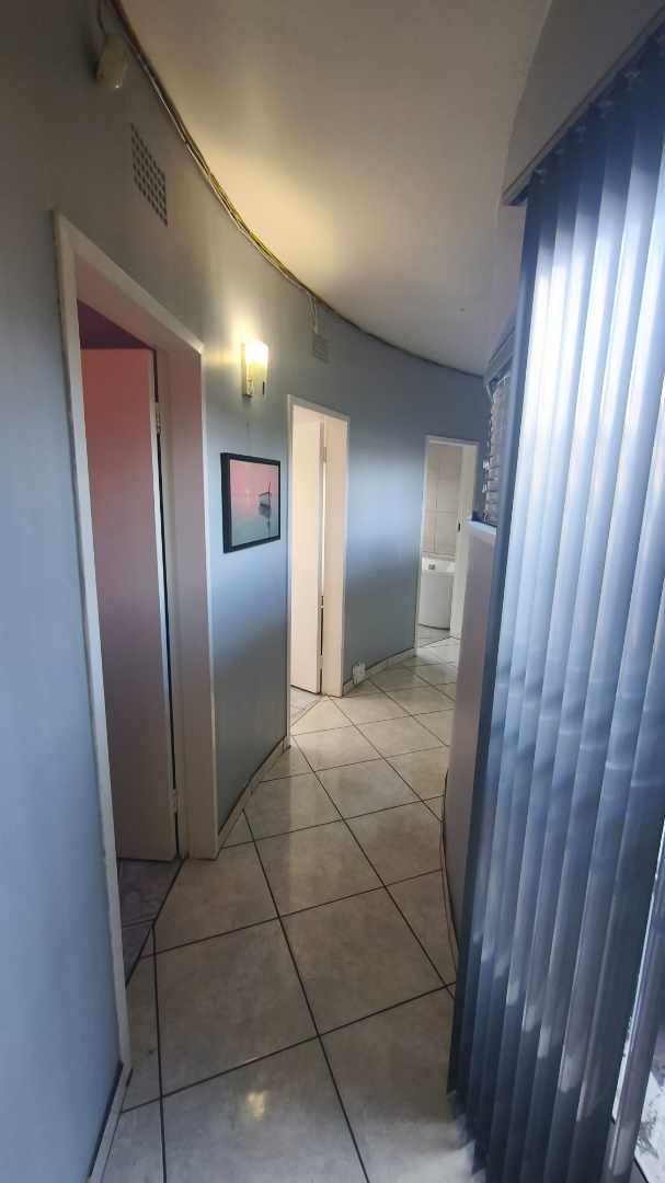 4 Bedroom Property for Sale in Glenanda Gauteng