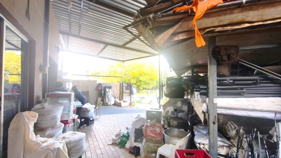 4 Bedroom Property for Sale in Ormonde Gauteng