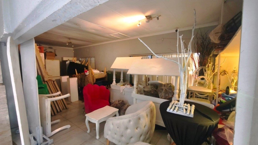 3 Bedroom Property for Sale in Crown Gardens Gauteng