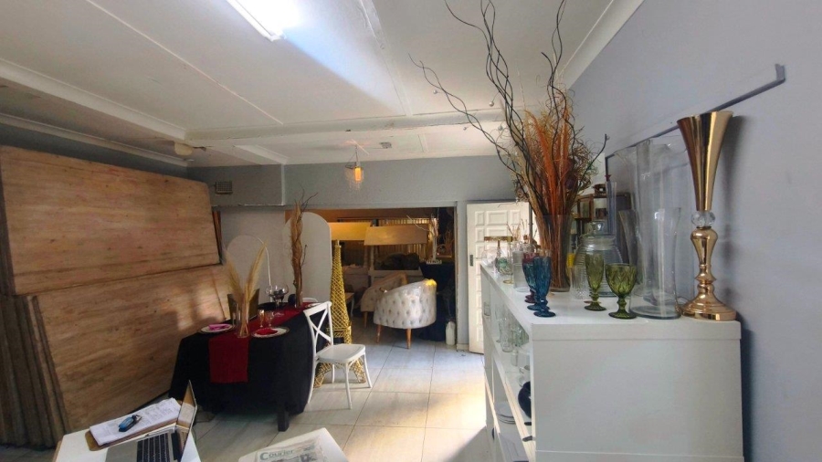 3 Bedroom Property for Sale in Crown Gardens Gauteng