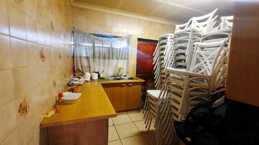 3 Bedroom Property for Sale in Crown Gardens Gauteng