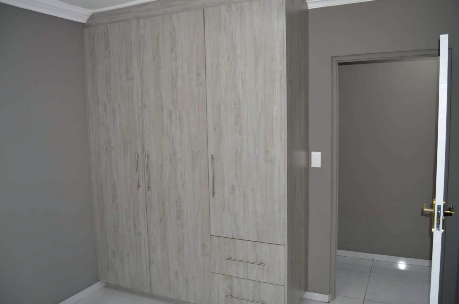 3 Bedroom Property for Sale in Brackenhurst Gauteng