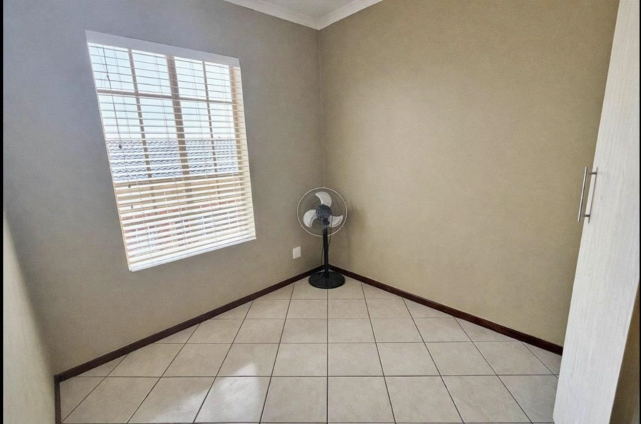 3 Bedroom Property for Sale in Equestria Gauteng