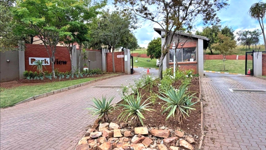 3 Bedroom Property for Sale in Equestria Gauteng
