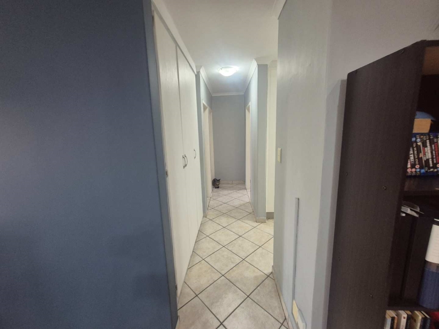 2 Bedroom Property for Sale in The Wilds Gauteng