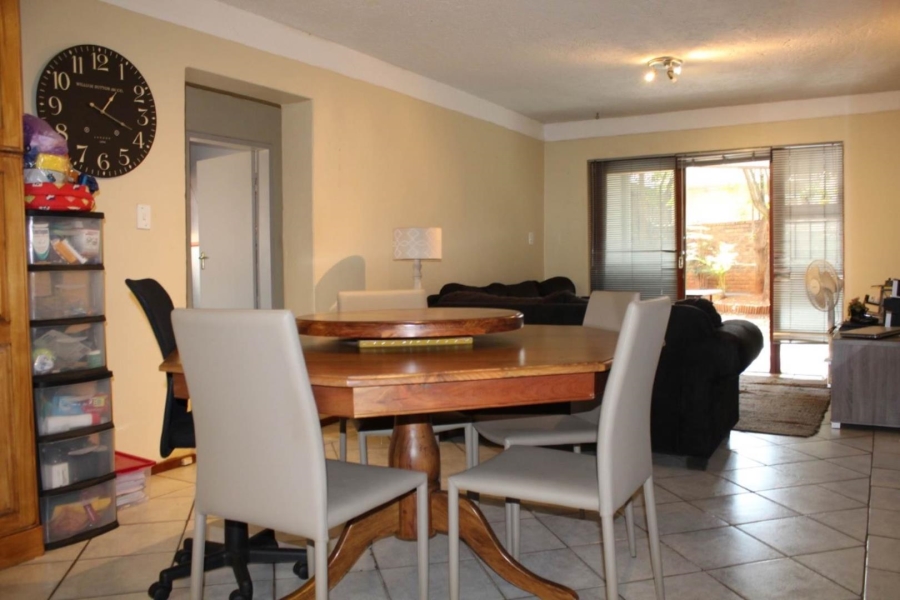 2 Bedroom Property for Sale in Garsfontein Gauteng