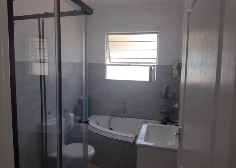 3 Bedroom Property for Sale in Rembrandt Park Gauteng