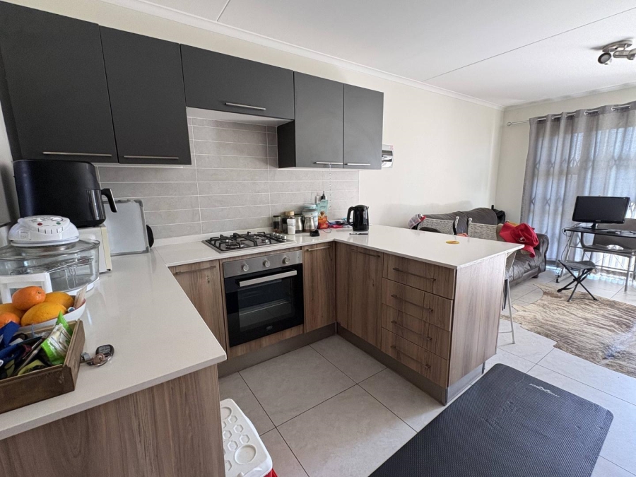 1 Bedroom Property for Sale in Golden Fields Estate Gauteng