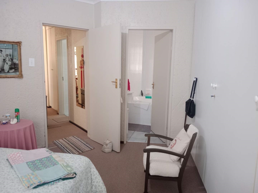 To Let 2 Bedroom Property for Rent in Bedfordview Gauteng