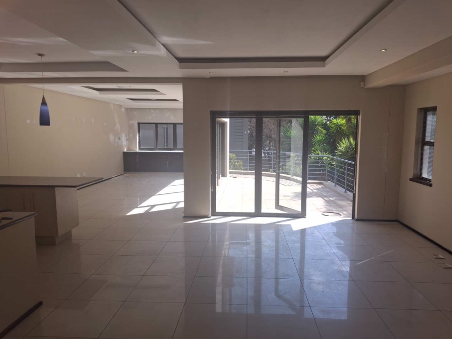 To Let 2 Bedroom Property for Rent in Melrose North Gauteng