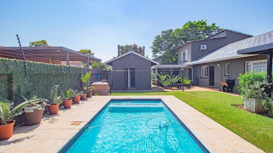 4 Bedroom Property for Sale in Annlin Gauteng