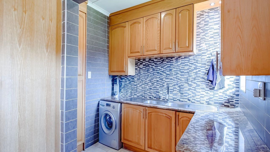 4 Bedroom Property for Sale in Annlin Gauteng