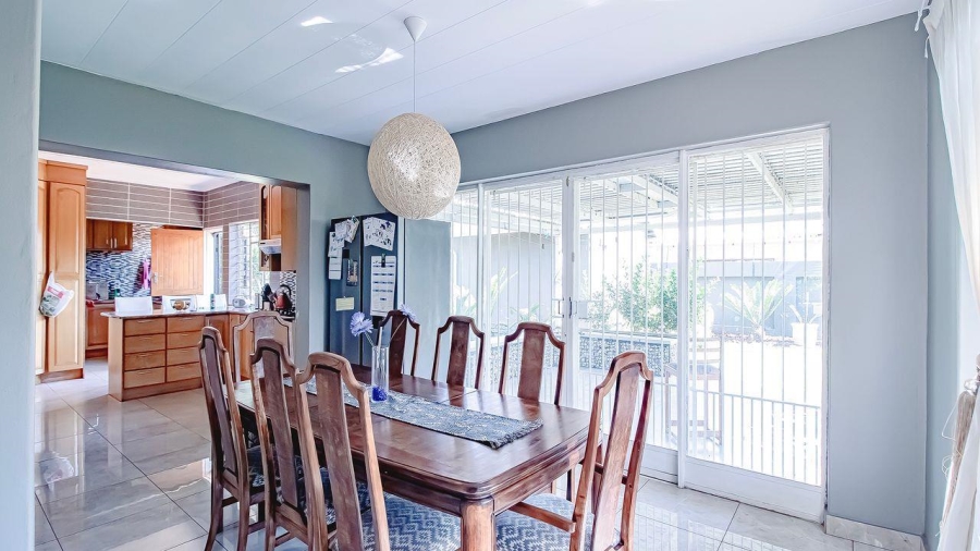 4 Bedroom Property for Sale in Annlin Gauteng
