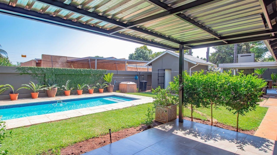 4 Bedroom Property for Sale in Annlin Gauteng