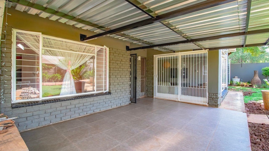 4 Bedroom Property for Sale in Annlin Gauteng
