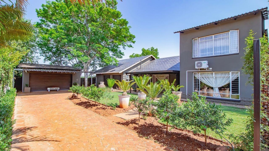 4 Bedroom Property for Sale in Annlin Gauteng