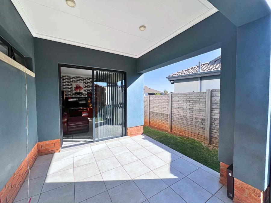 3 Bedroom Property for Sale in Lotus Gardens Gauteng