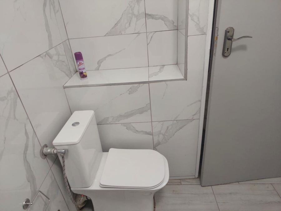 2 Bedroom Property for Sale in Gezina Gauteng