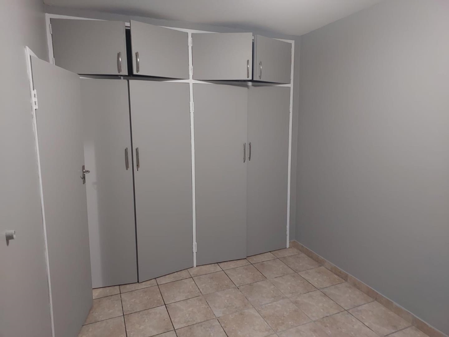 2 Bedroom Property for Sale in Gezina Gauteng