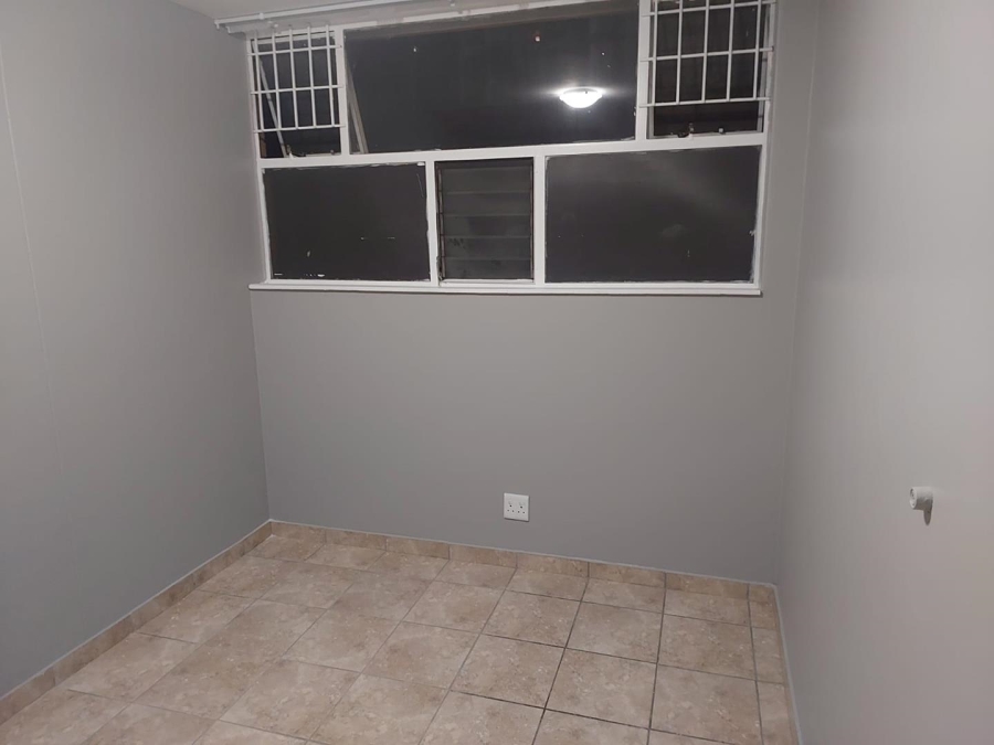2 Bedroom Property for Sale in Gezina Gauteng