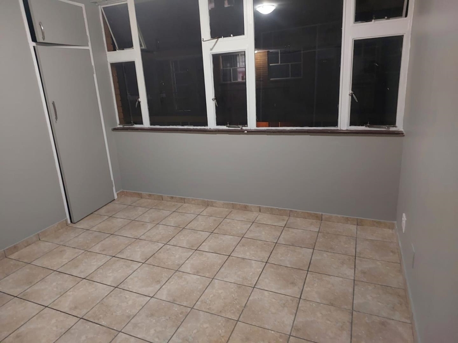 2 Bedroom Property for Sale in Gezina Gauteng